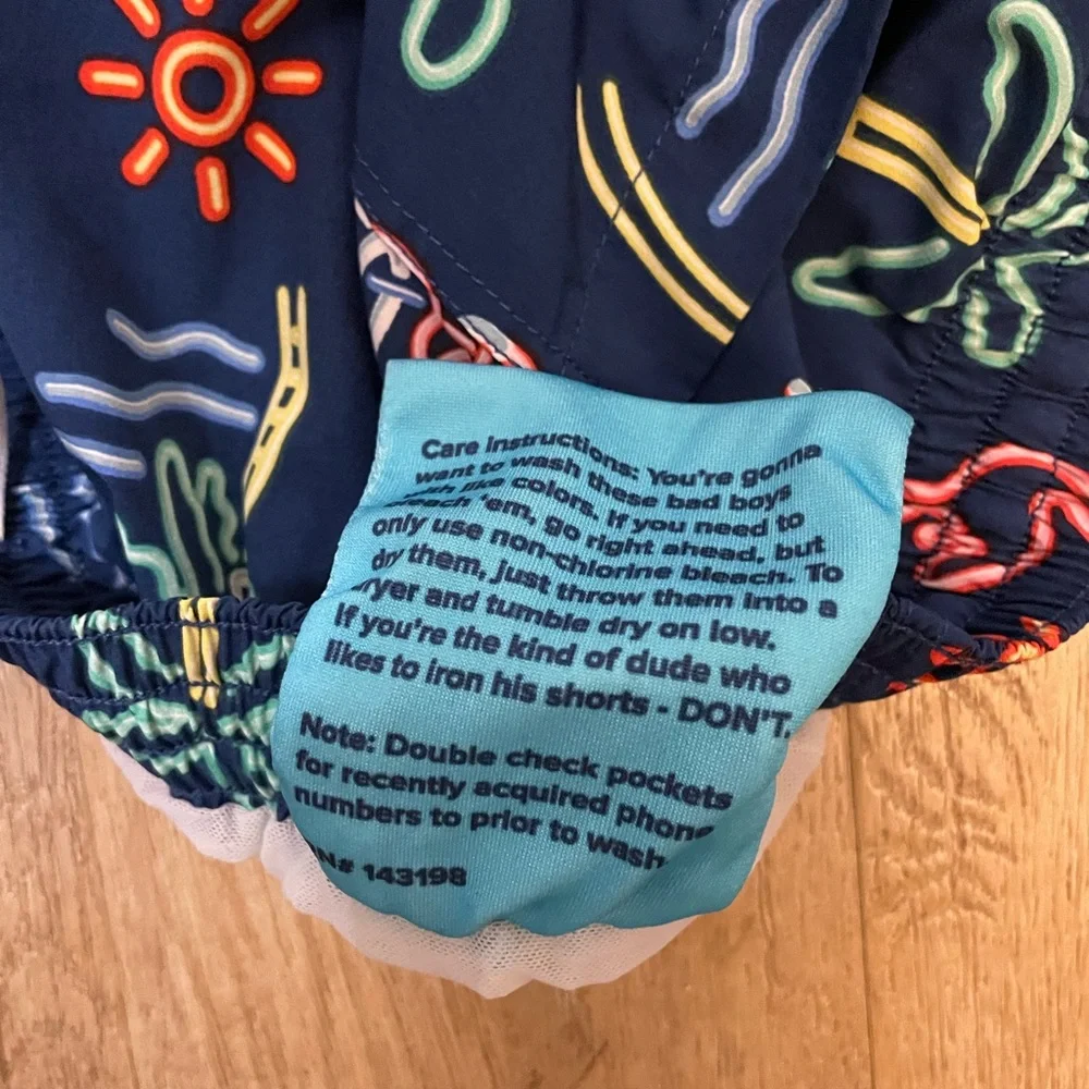 chubbies neon lights